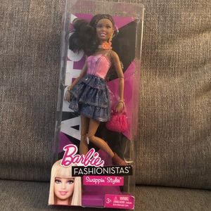 ✨COLLECTORS ITEM BRAND NEW: BARBIE FASHIONISTAS (Serious Inquiries Only)